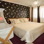 Butterfly With Sea View Apartament