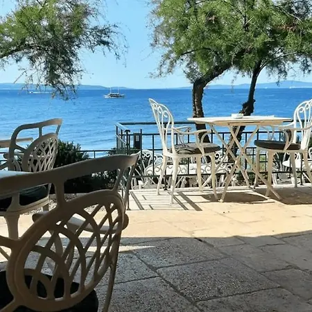 Butterfly With Sea View Apartmán *