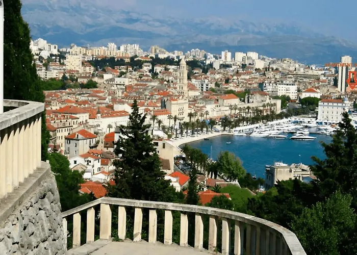 Butterfly With Sea View Split